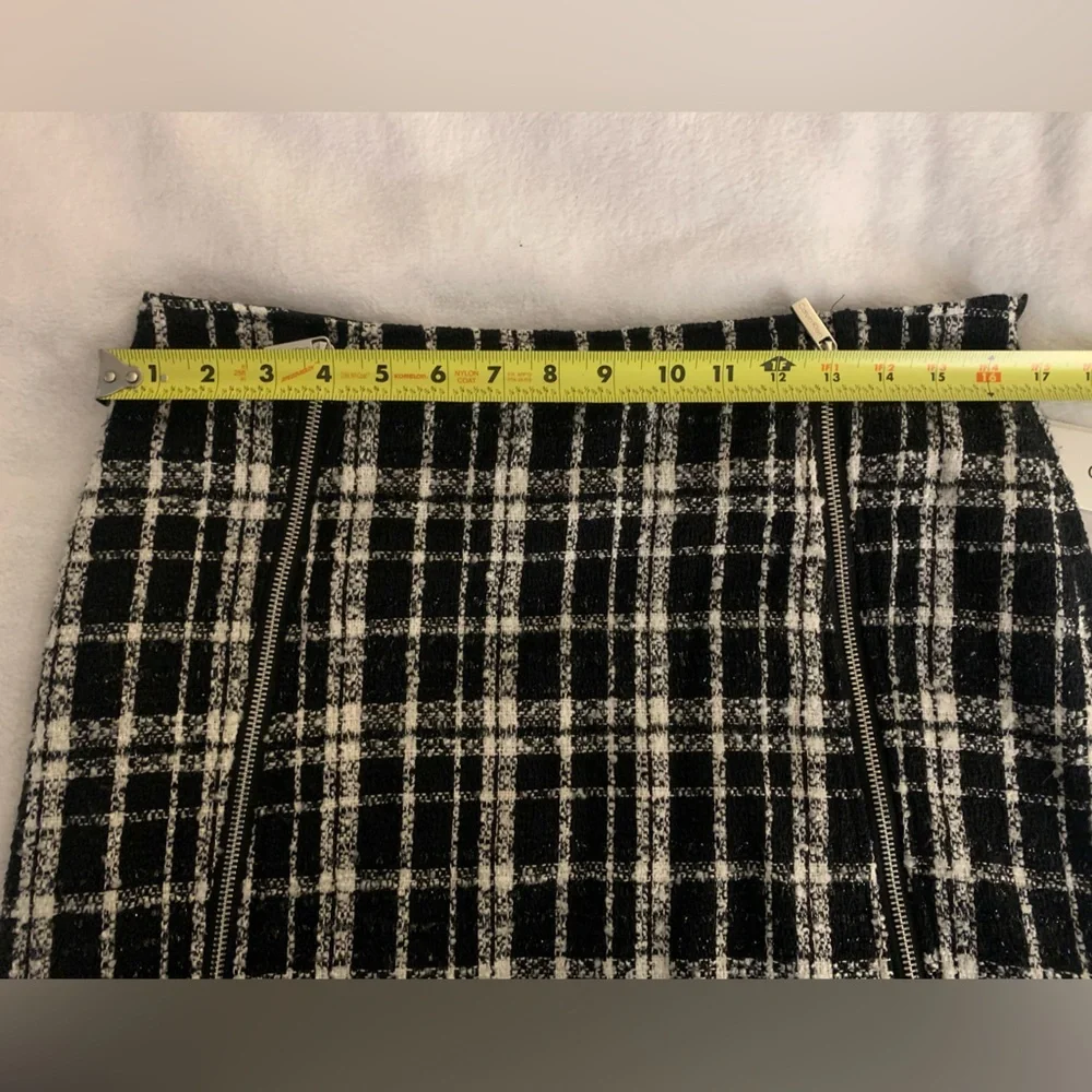 Calvin Klein NWT Black & White Plaid Tweed Metallic Sparkle Zipper Mini Skirt 6 - Picture 12 of 15